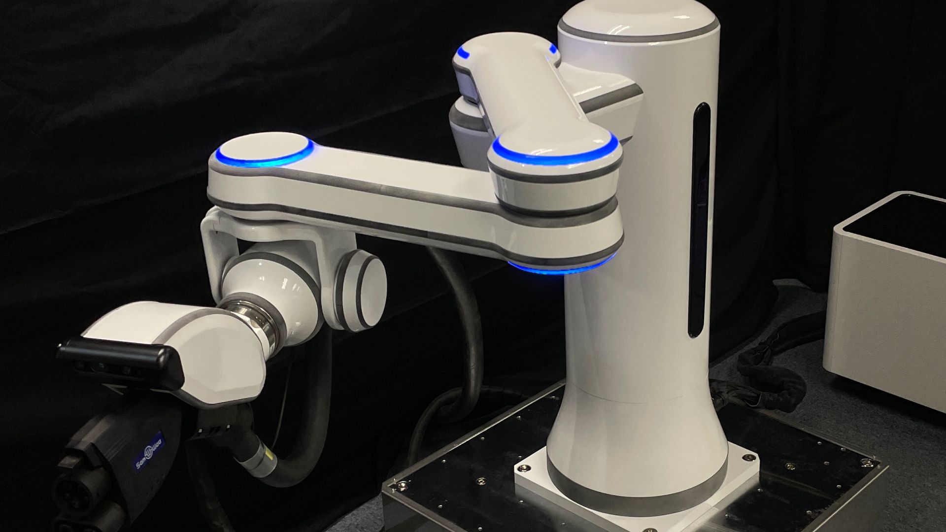 Unveiled ROBOTS | Service Robot | ACR
